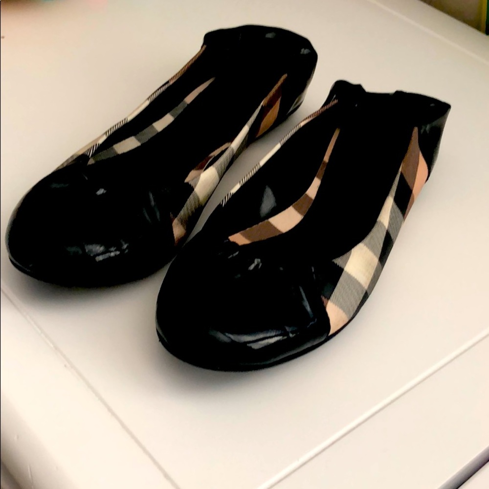 Burberry ballet flats